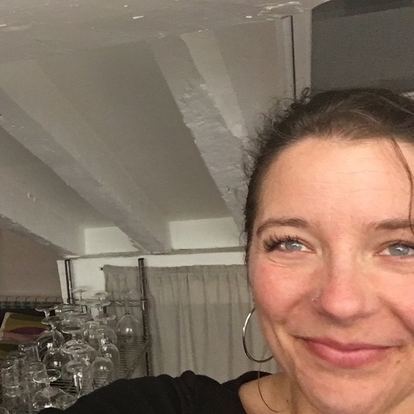 Meet the Posher Other - Meet your Posher, Alison